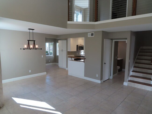 Foto del edificio - Renovated Three Bedroom Home