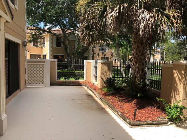 Foto del edificio - 356 Prestwick Cir