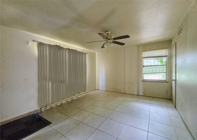 Foto del edificio - 8224 Campanella Dr