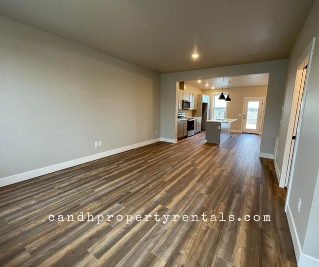 Building Photo - 6077 Northstead Ave