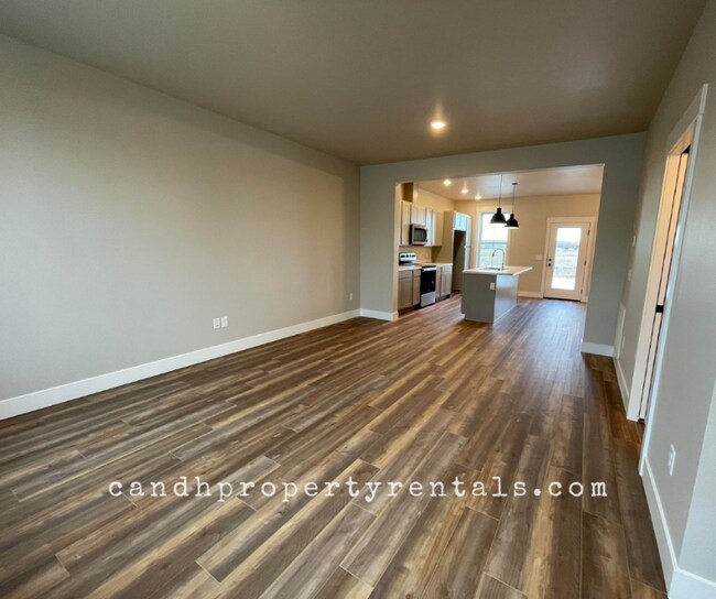 Foto del edificio - 6077 Northstead Ave