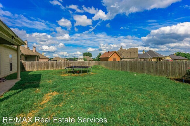Building Photo - 4 br, 2 bath House - 510 J R Drive