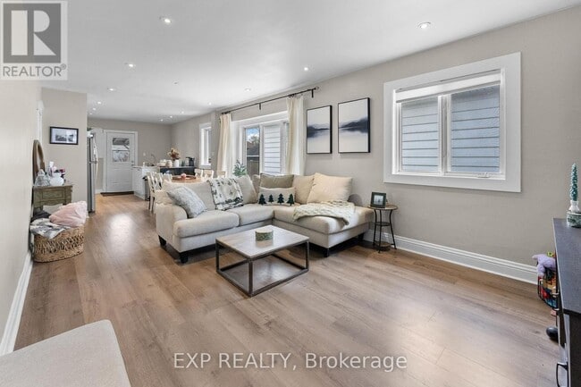 Building Photo - 198 Geneva St