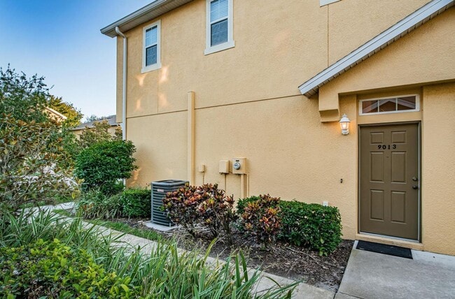 Building Photo - 9013 Moonlit Meadows Loop