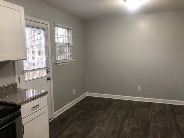 Foto del edificio - 516 Salem Ct