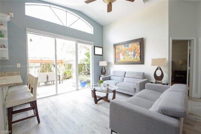 Building Photo - 3 br, 2 bath House - 15417 SW 21st Ter # 0