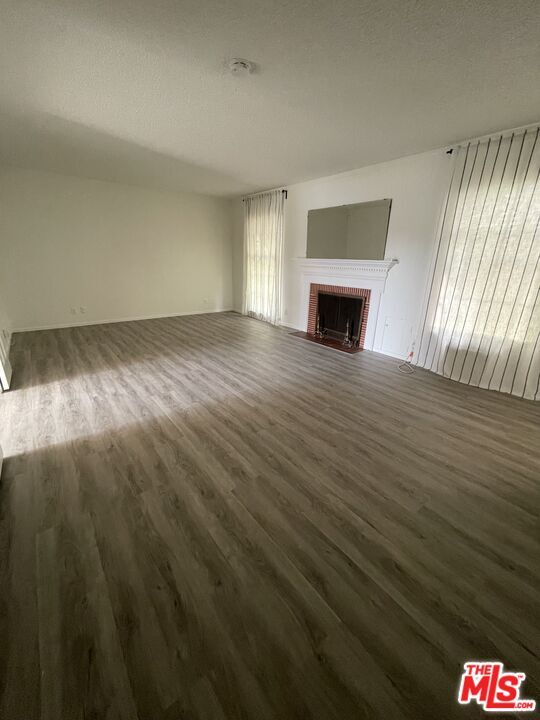 Foto del edificio - 6817 SULTANA Ave