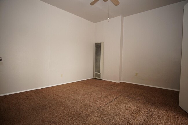 Building Photo - 1111 N Cotton St