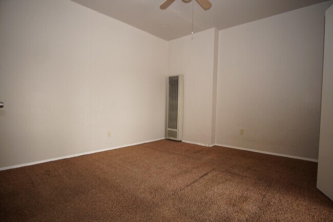 Foto del edificio - 1111 N Cotton St