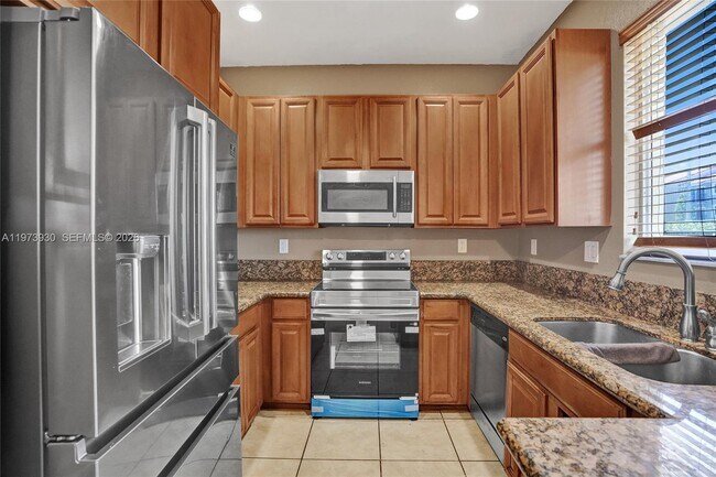 Foto del edificio - 21005 NW 14th Pl