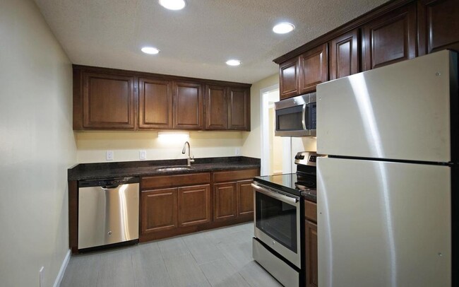 2 bed / 1 bath kitchen - Waterbury Estates