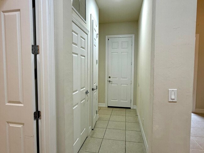 Foto del edificio - 2905 Siena Cir