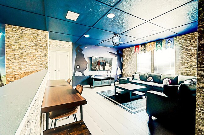 Building Photo - 15972 Cape Coral Lp
