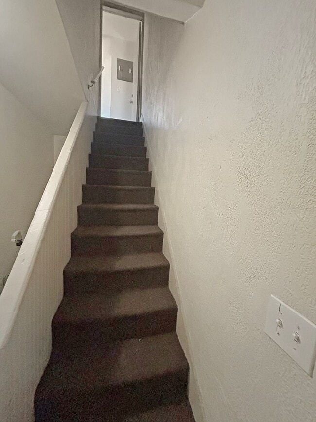 Photo - 36 Hickory St Apartment