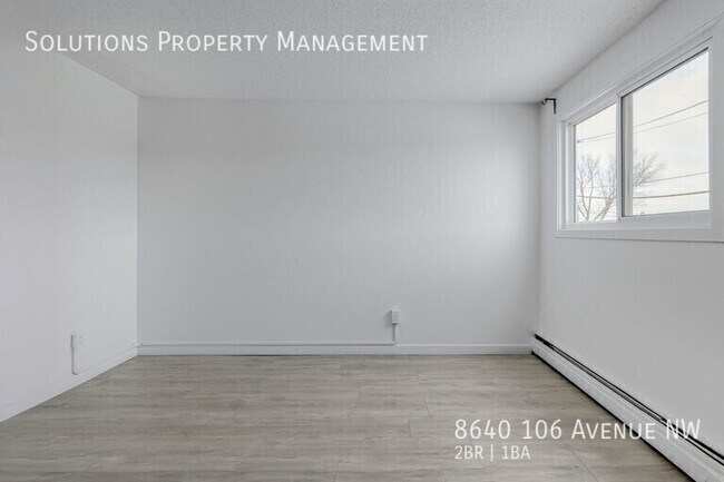 Photo du bâtiment - Beautifully Updated 1 and 2 Bedroom Apartments for Rent