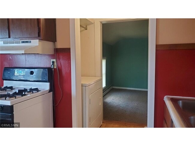 Building Photo - 1050 Curtis St