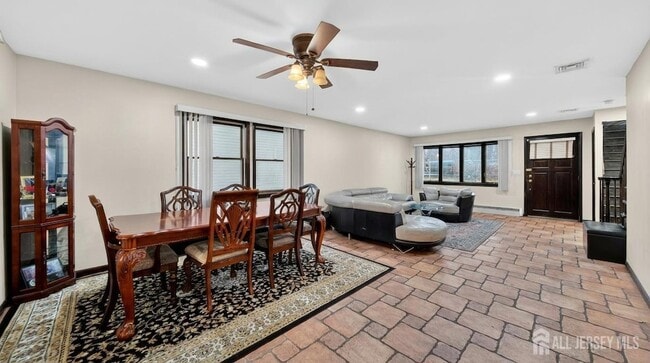 Photo - 14 Carteret St House