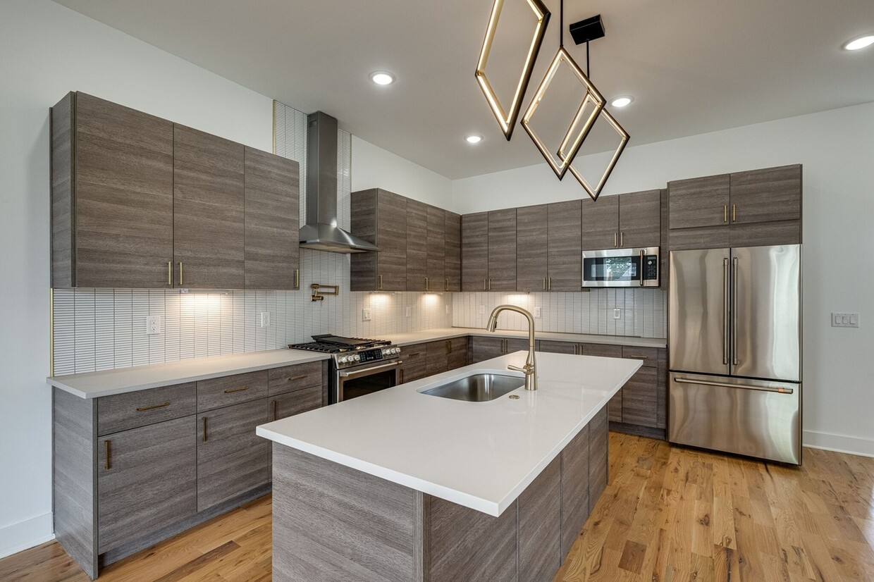 Kitchen - 6003 Louisiana Ave (Nashville, TN)