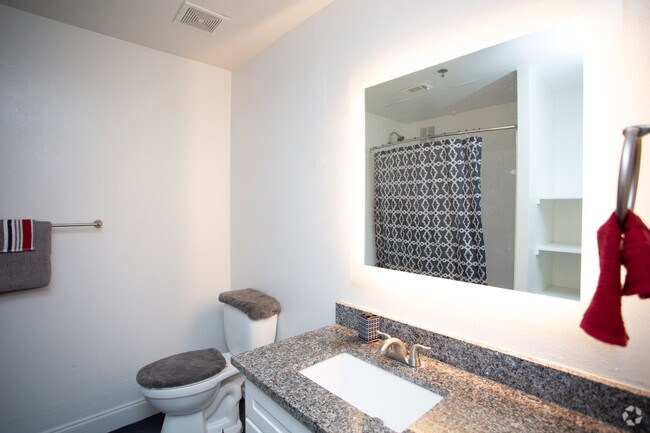 P5-B 2HABx1BA 933 ft² - Homes of Parker Commons