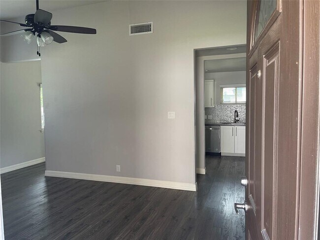 Building Photo - 4711 Broadhill Dr