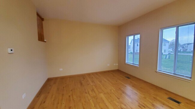 Foto del edificio - 4209-4303 Cummins (GP)