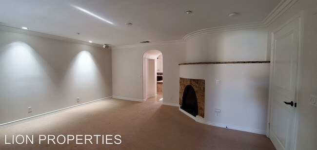 Building Photo - 2 br, 2.5 bath House - 7973 UBEDA CIR