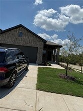 Building Photo - 411 Willet Dr