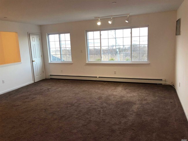 Foto del edificio - 62-31 De Costa Ave