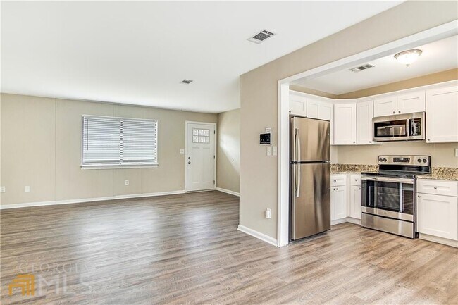 Building Photo - 1662 Freedom Valley