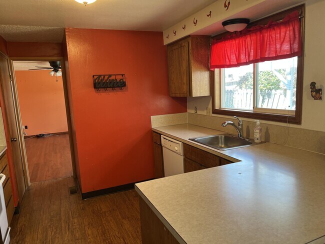 Foto del edificio - 2273 SW 8th Dr