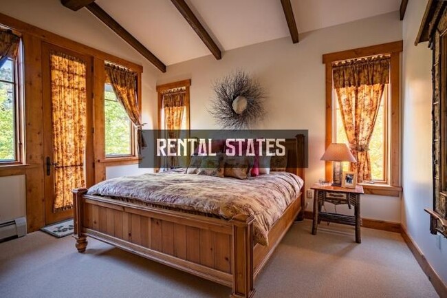 Foto del edificio - 4 bedroom in Stowe VT 05672
