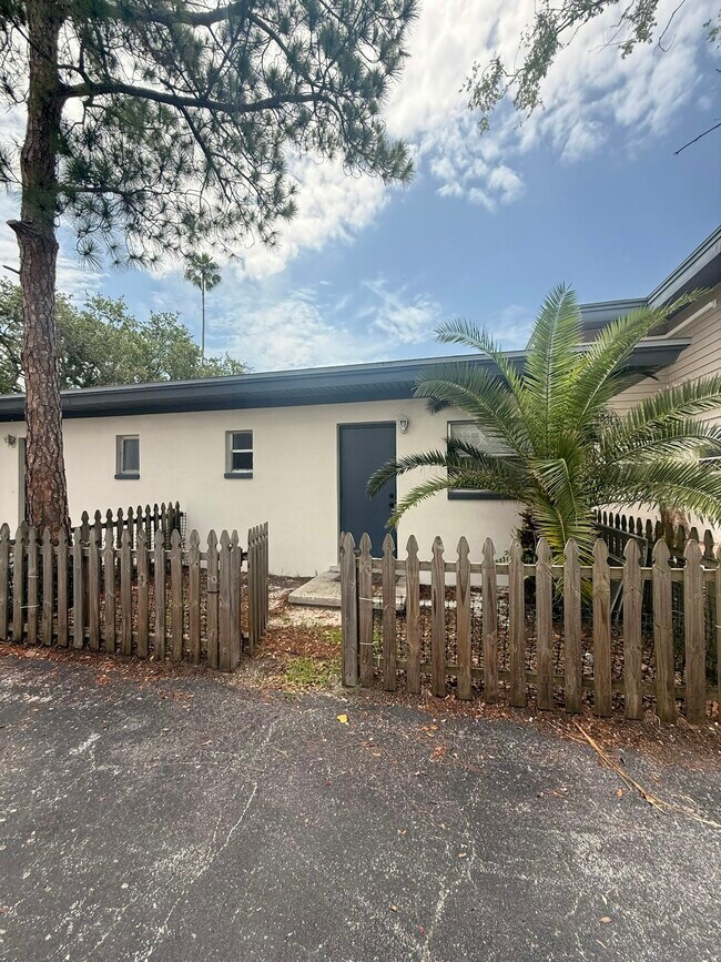 Photo - 64 Davis Blvd Apartment