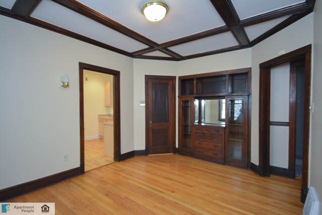 Building Photo - 1636 W Berwyn Ave