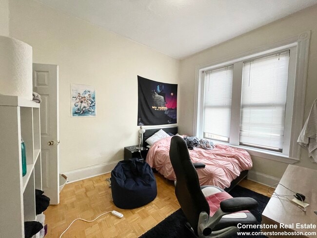 Foto del edificio - 1451 Tremont St