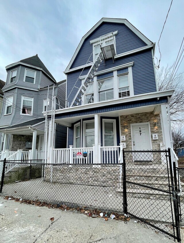 Primary Photo - 197 S 11th St