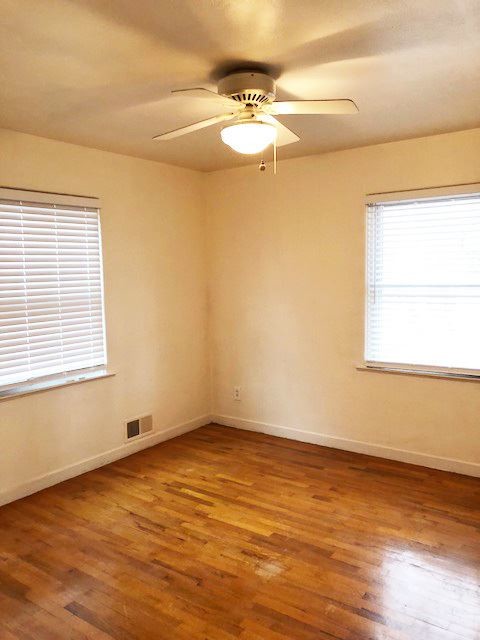 Building Photo - 3 br, 2 bath House - 1122 Bonfoy St.