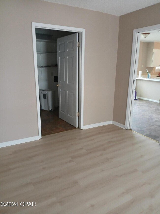 Foto del edificio - 4862 Dogwood Dr