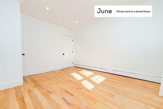 Building Photo - Room in Shared 3 bed/1 bath home in Bedford-Stuyvesant