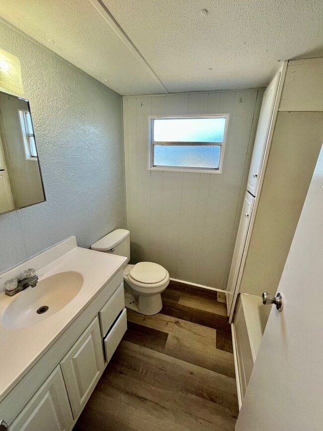 Building Photo - NICE 2BR/1BA Auburndale Mobile Home! NO APPLICATION FEE!