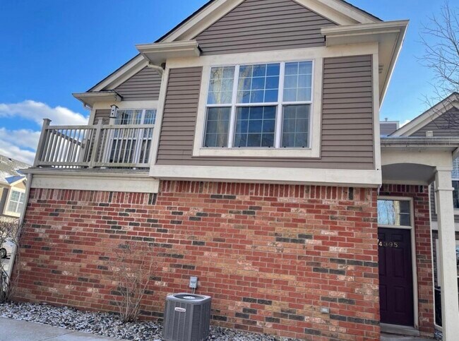 Foto del edificio - 4395 Deeside Dr