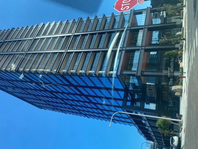 Building Photo - 225 N Elizabeth St