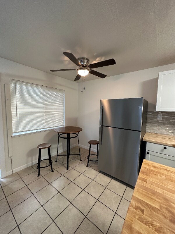 Foto del edificio - 1926 Alcatraz Ave