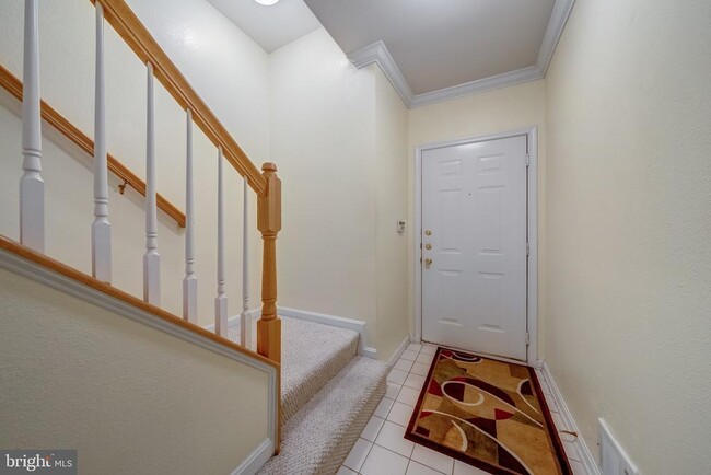 Building Photo - 13024 Cabin Creek Rd