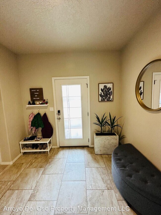 Foto del edificio - 4 br, 2 bath House - 2019 Silver Dollar SE