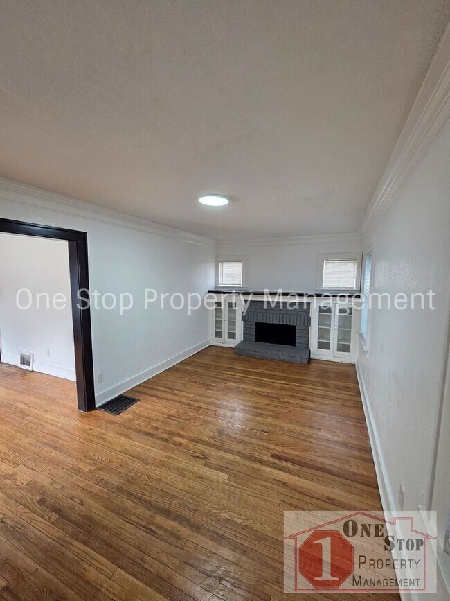 Foto del edificio - Beautiful 4 Bedroom 2 Bathroom in Kansas City!