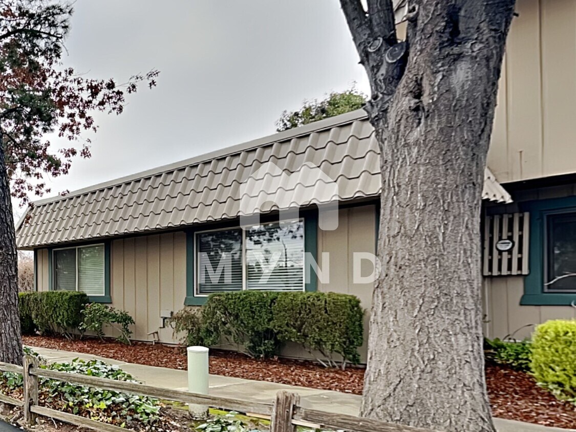 Foto principal - 2161 Cottage Way