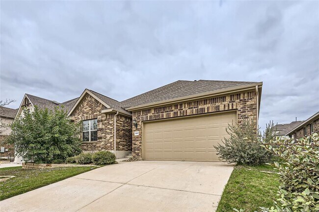 Building Photo - 5867 San Savino Dr