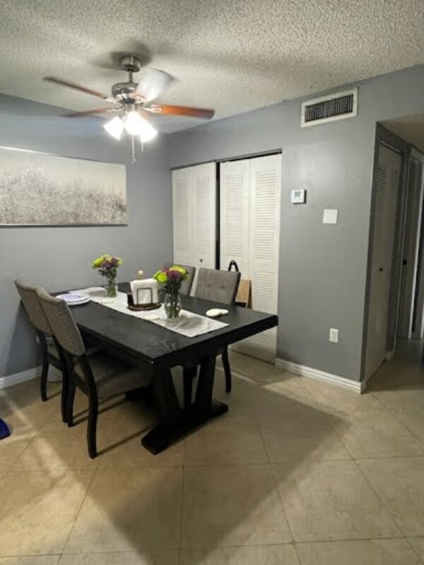 Foto del edificio - 15550 SW 80th St