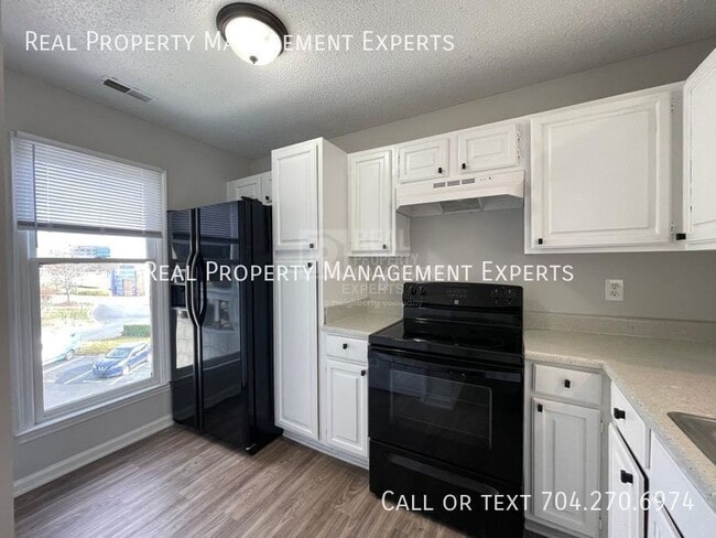 Building Photo - 9035 J M Keynes Dr
