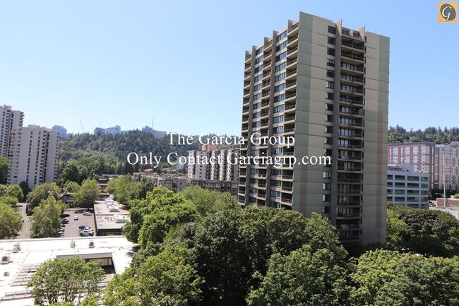 Foto del edificio - 111 SW Harrison St